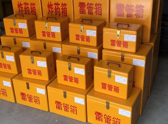 汉阳玻璃钢雷管箱的使用寿命一般是多少？
